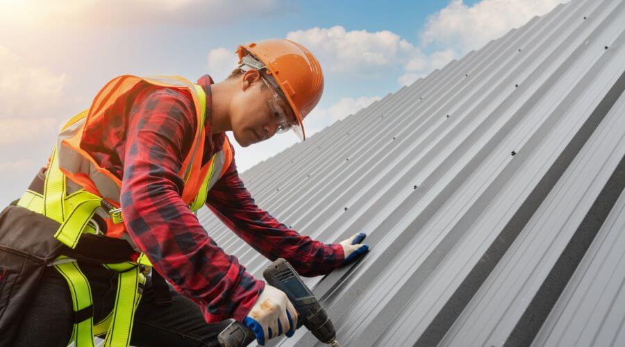 GAF certified roofer in Lacona, IA